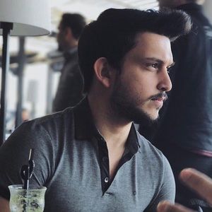 Meet your Posher, Özgür